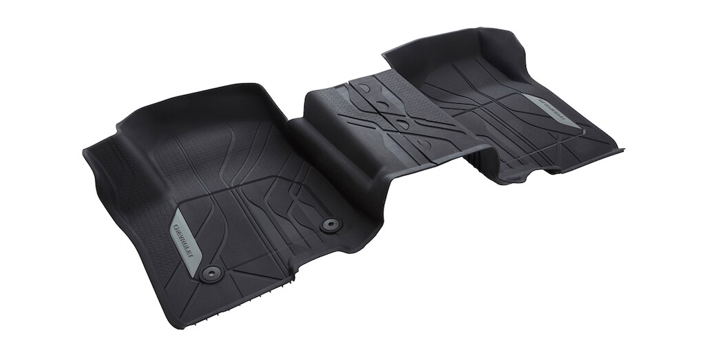 Tapetes de vinil rígido 1ra fila en color negro para tu camioneta Chevrolet Silverado Turbo 2025